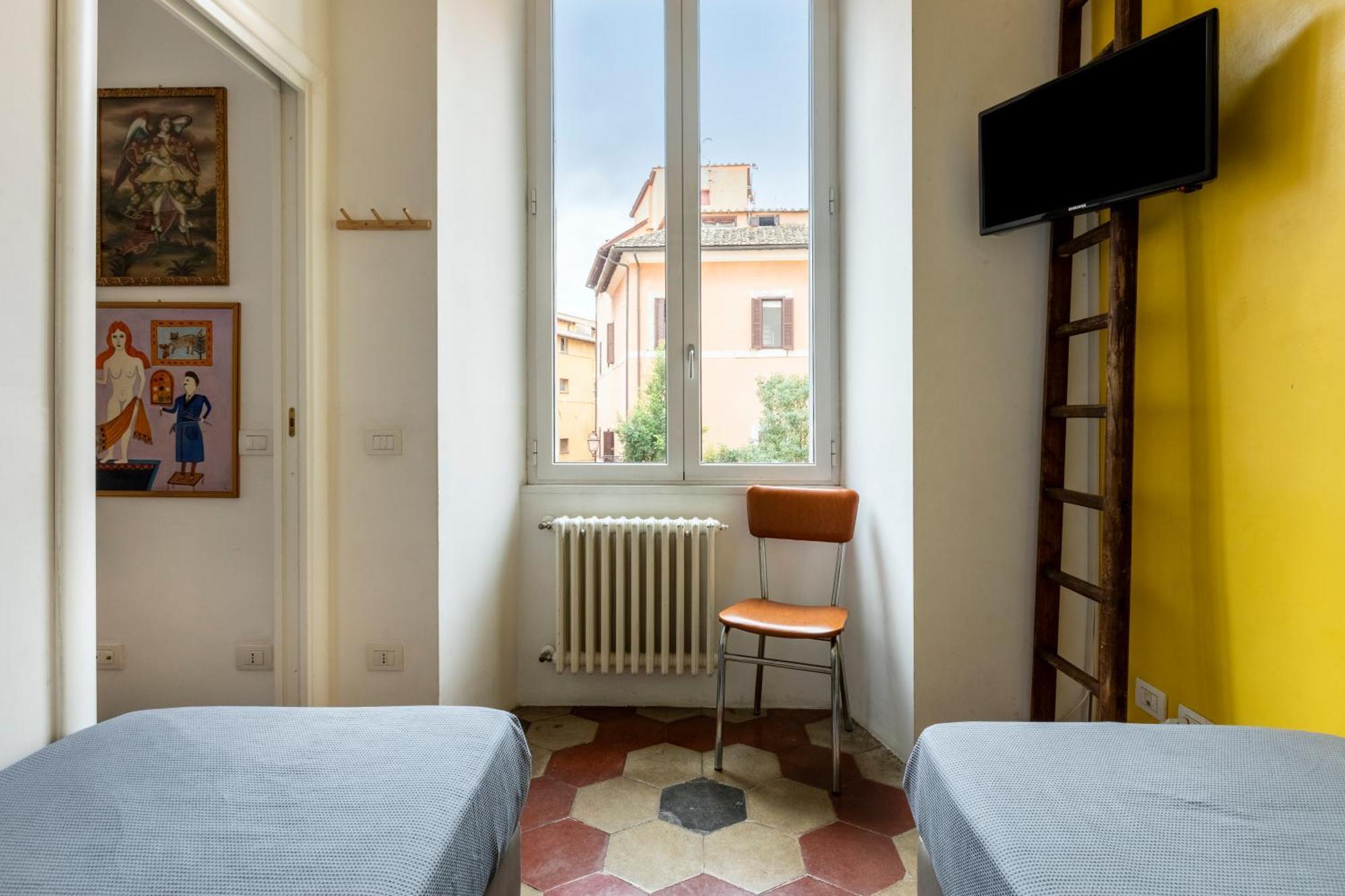 Colosseo Apartment- Heart Of Rione Monti Rome Exterior photo